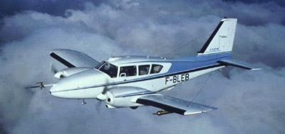 Avion Pipzer-Aztec de SAFIRE