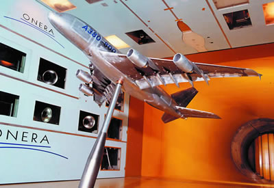 copyright © ONERA 1996-2006 - Tous droits réservés L' Airbus A380 en maquette dans la soufflerie F1 du Fauga-Mauzac près de Toulouse (GMT)