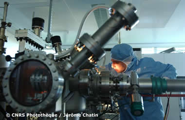 The clean room of the LPN, where the nanostructures for the ONERA-LPN team research are manufactured
